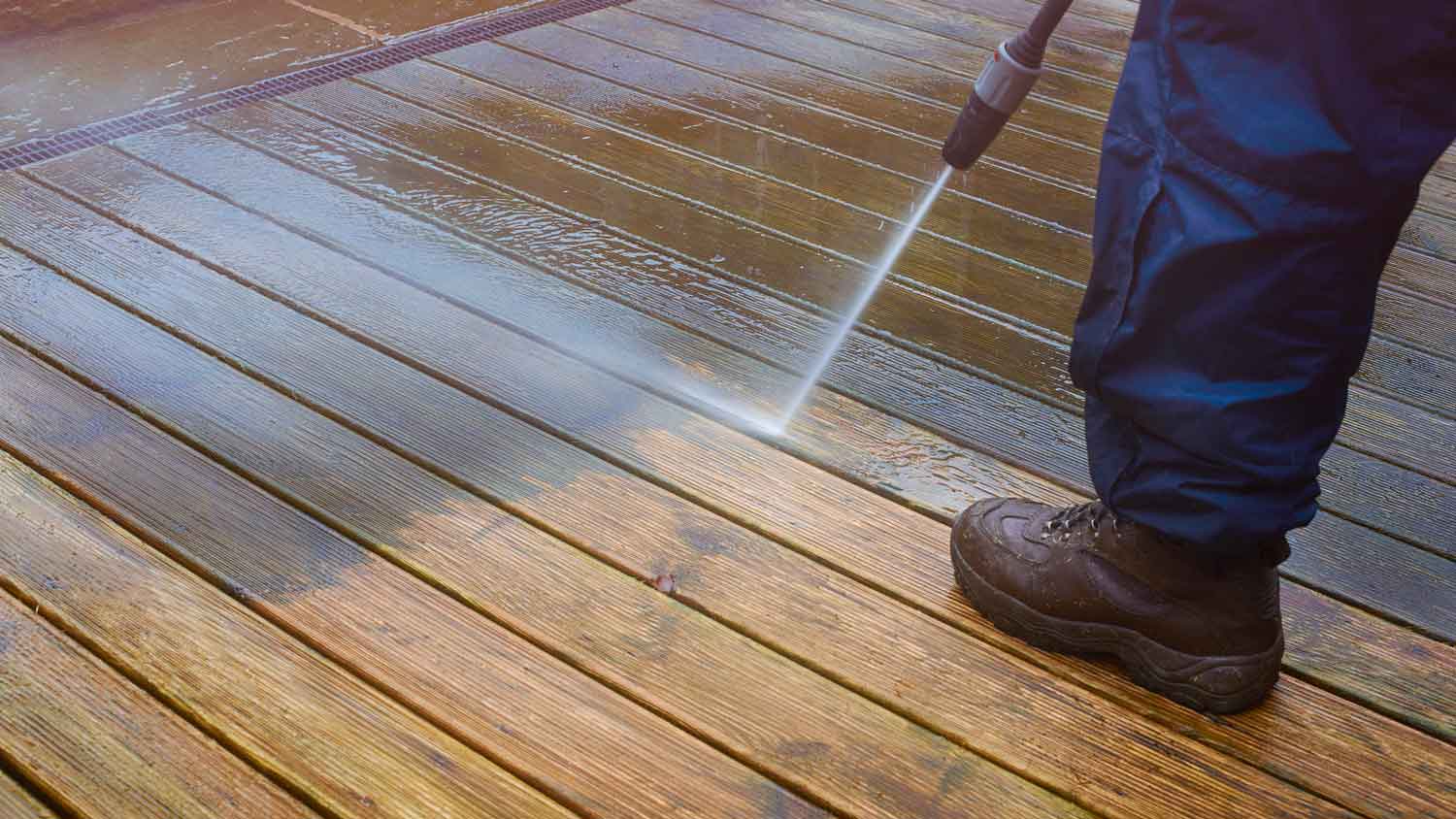 Deck washing before and after
